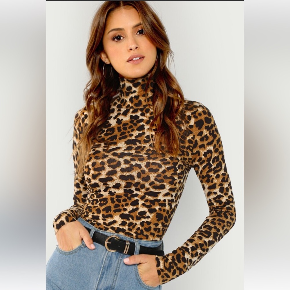 Fierce Animal Print Turtleneck Hugs Curves Screams Wild Nights Party Festival XL